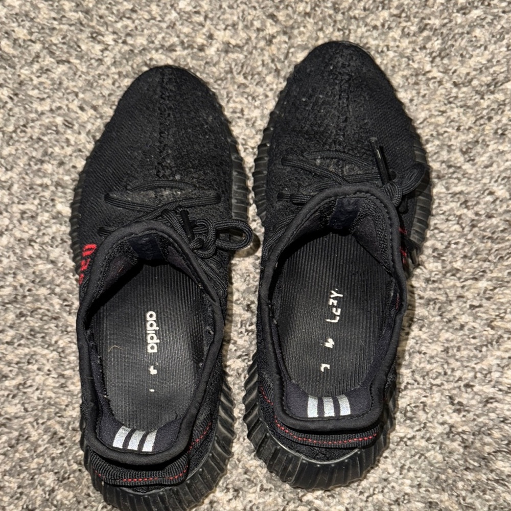 Adidas Yeezy Boost 350 Black Red - Picture 2 of 5